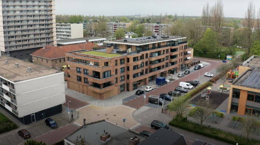 holonite dorpels kaders muurafdekkers