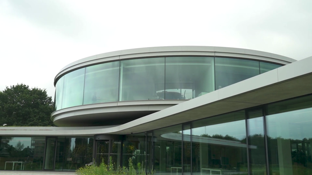 aldowa krinkels breda hoofdkantoor gevelbekleding metaal facade gevel