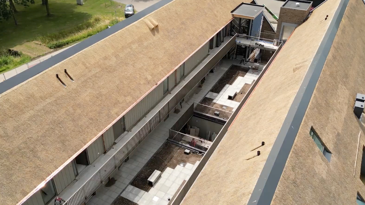 Hardie® Plank Monterrey Taupe toegepast bij De Winkelhoeve in Hekelingen (video)