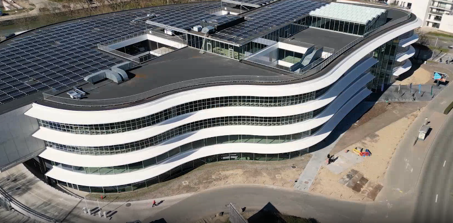 Polypane levert 4.100 m² beglazing voor Mobilis in Anderlecht (video)